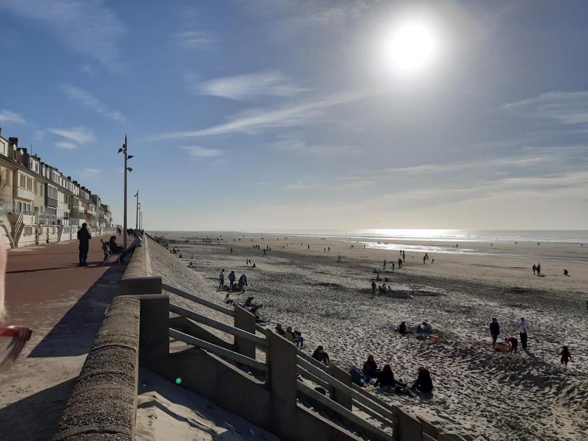 Les Obiones, Vue Laterale Mer, Fort Mahon Plage, Magnifique Studio Cabine 4P, Avec Balcon , Parking Prive Gratuit, Wifi, Classe 2 Etoiles, Exposition Plein Sud En Baie De Somme Екстер'єр фото