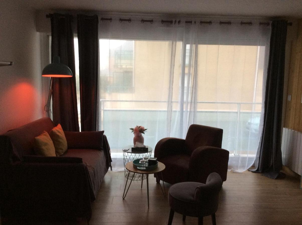 Les Obiones, Vue Laterale Mer, Fort Mahon Plage, Magnifique Studio Cabine 4P, Avec Balcon , Parking Prive Gratuit, Wifi, Classe 2 Etoiles, Exposition Plein Sud En Baie De Somme Екстер'єр фото